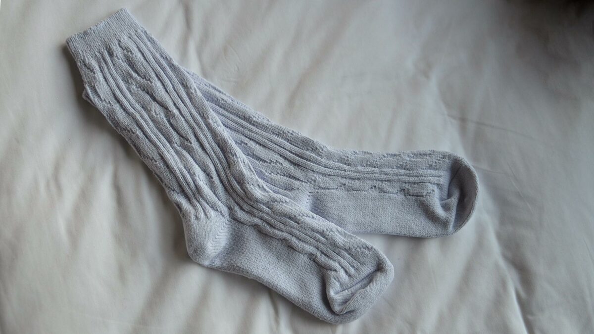 super soft cable knit socks in ice blue