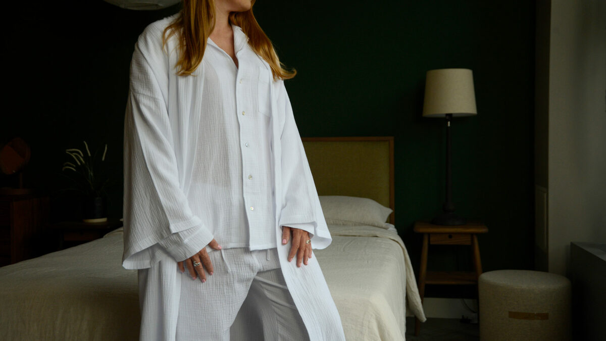 pure cotton pyjamas and robe in white 1