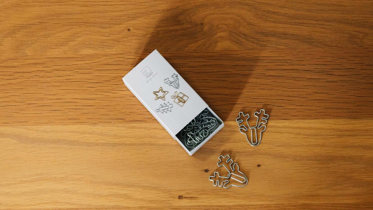 festive reindeer paperclips