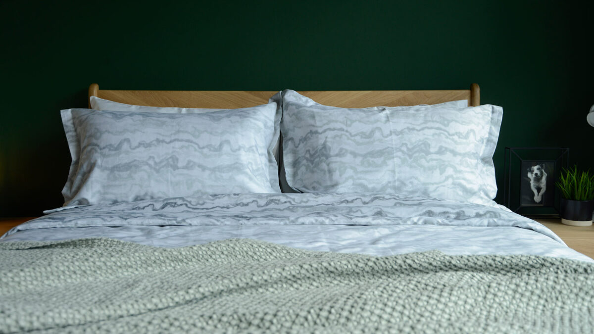 reversible grey patterned duvet set