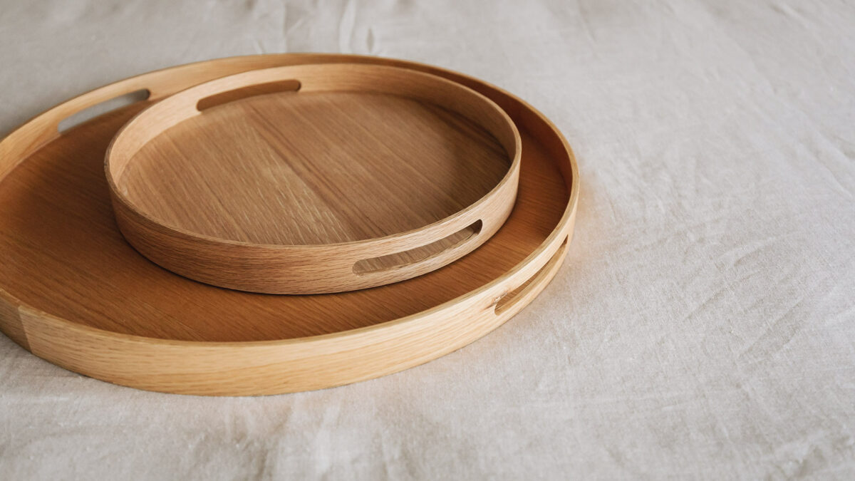 round oak trays in two sizes