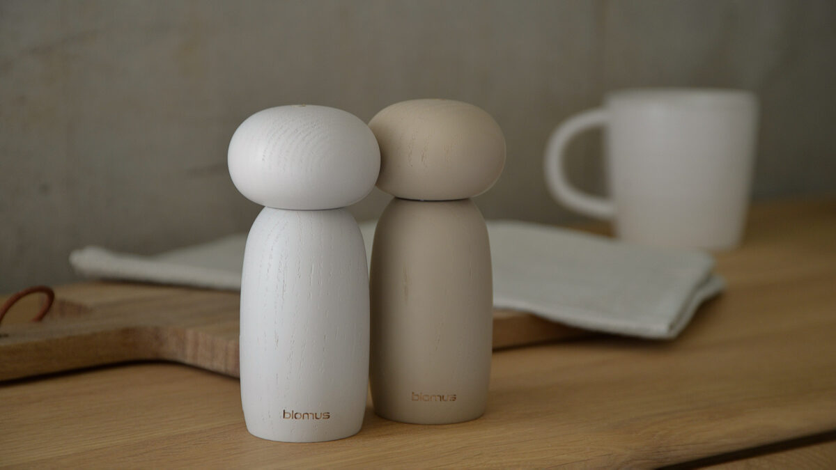 Solid Ash Salt & Pepper Mills Set - Image 4