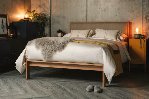 Organic cotton bedding in finest sateen