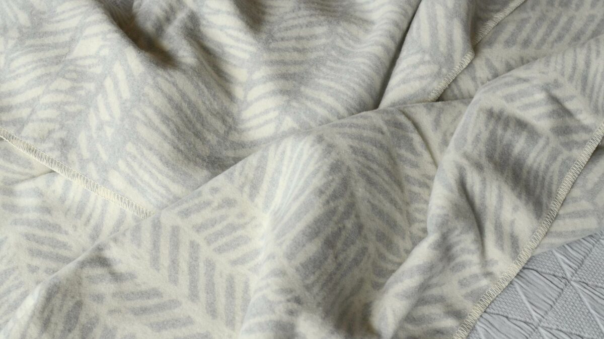 scribbled stripe throw ivory and silver grey 3