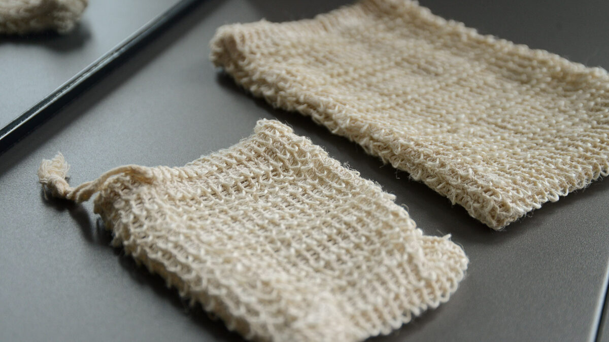 scrub mitts texture