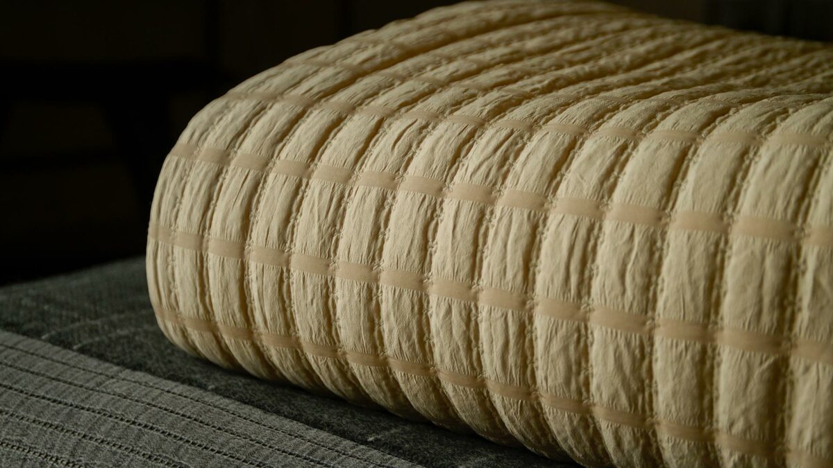 dark cream bedspread