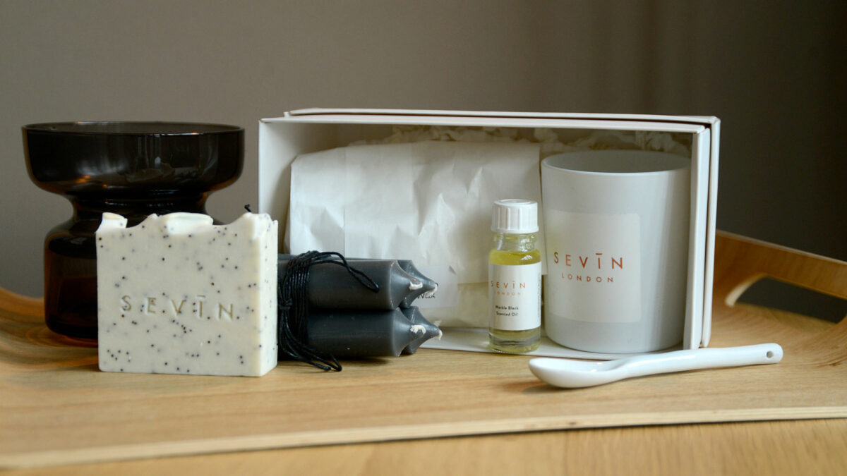 sevin scented candle making kit with gift ideas