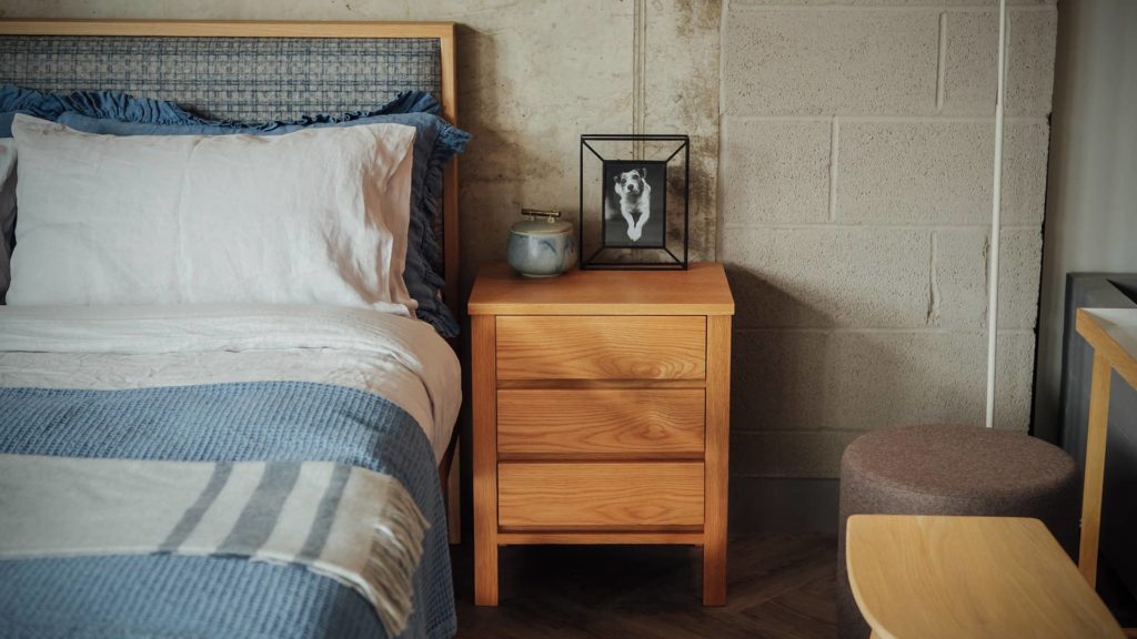 Oak wooden Shetland bed with Shaker 3 drawer bedside table