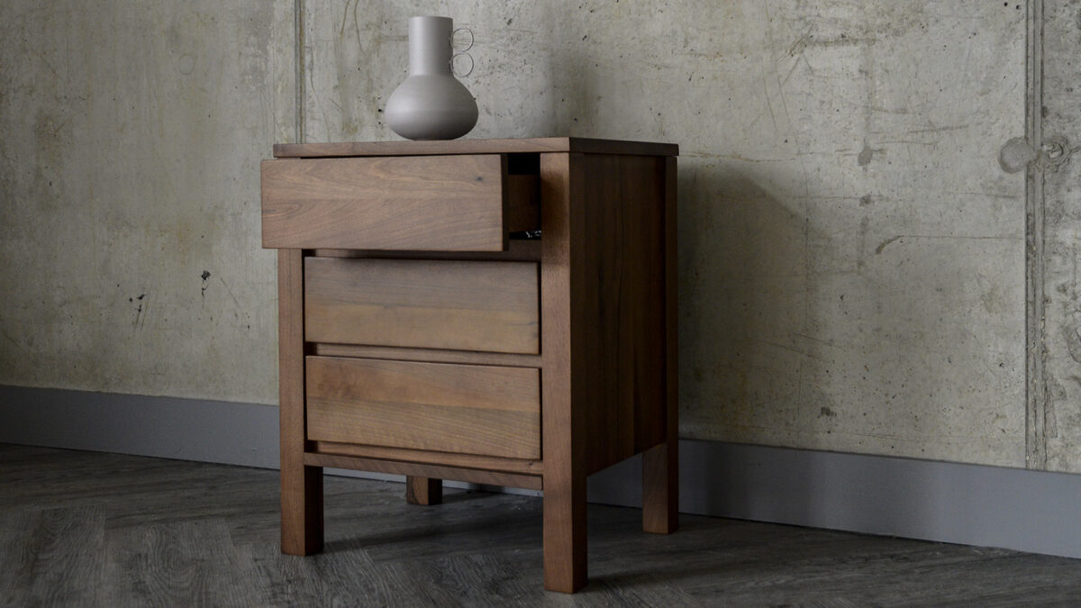 Shaker - Walnut Bedside Drawer Unit - Image 7