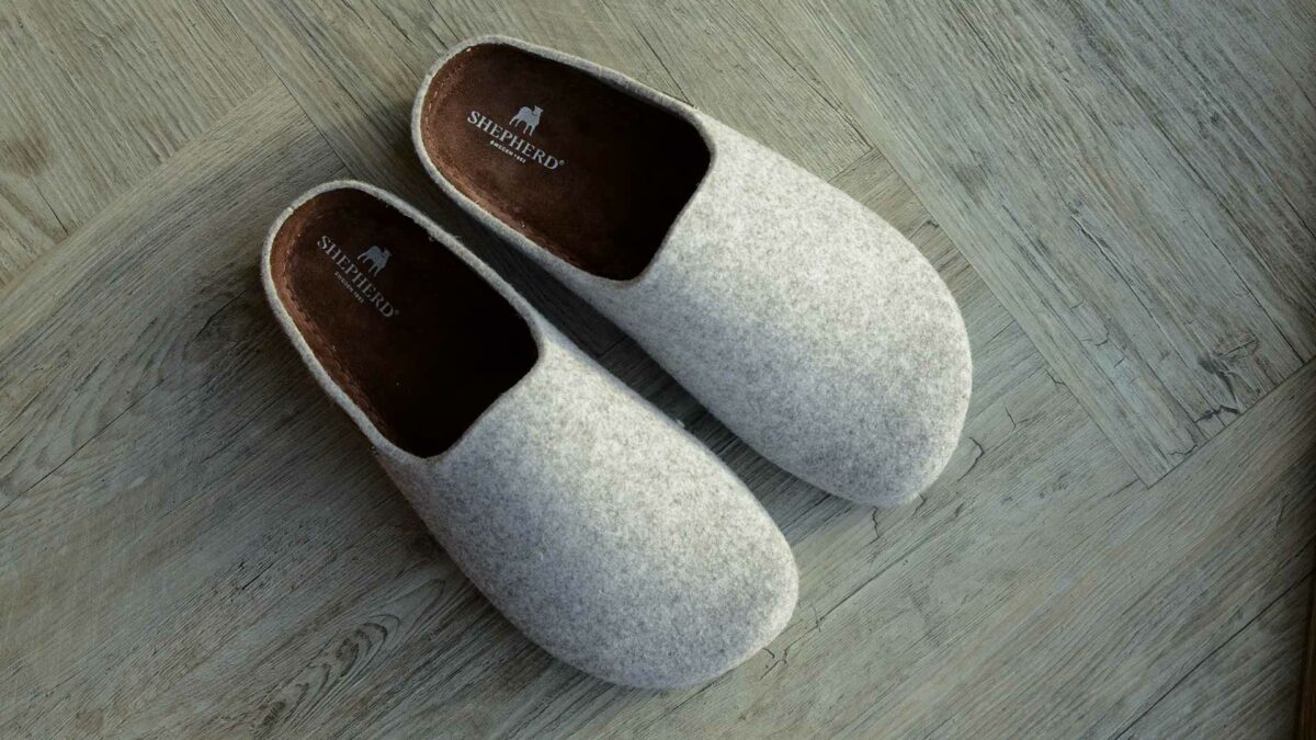 felted wool clog style slippers for women in silver grey