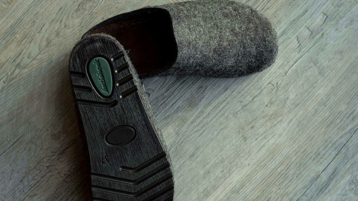 shepherd slippers womens charcoal2 1