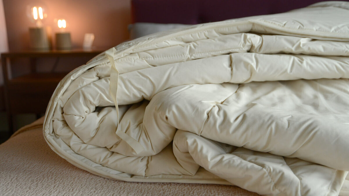 natural wild silk filled duvet with organic cotton cover