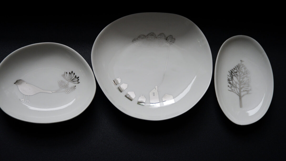 silver patterned dishes