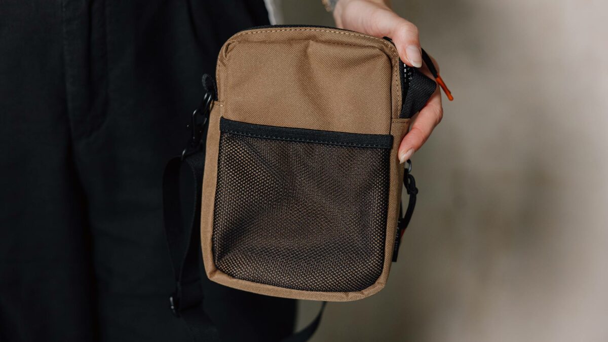 small crossbody bag outer pocket