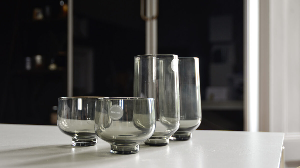 smoke glass drinking glasses in 2 sizes