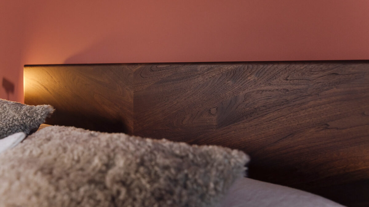 Highbury - Smoked Walnut Edition - Image 3