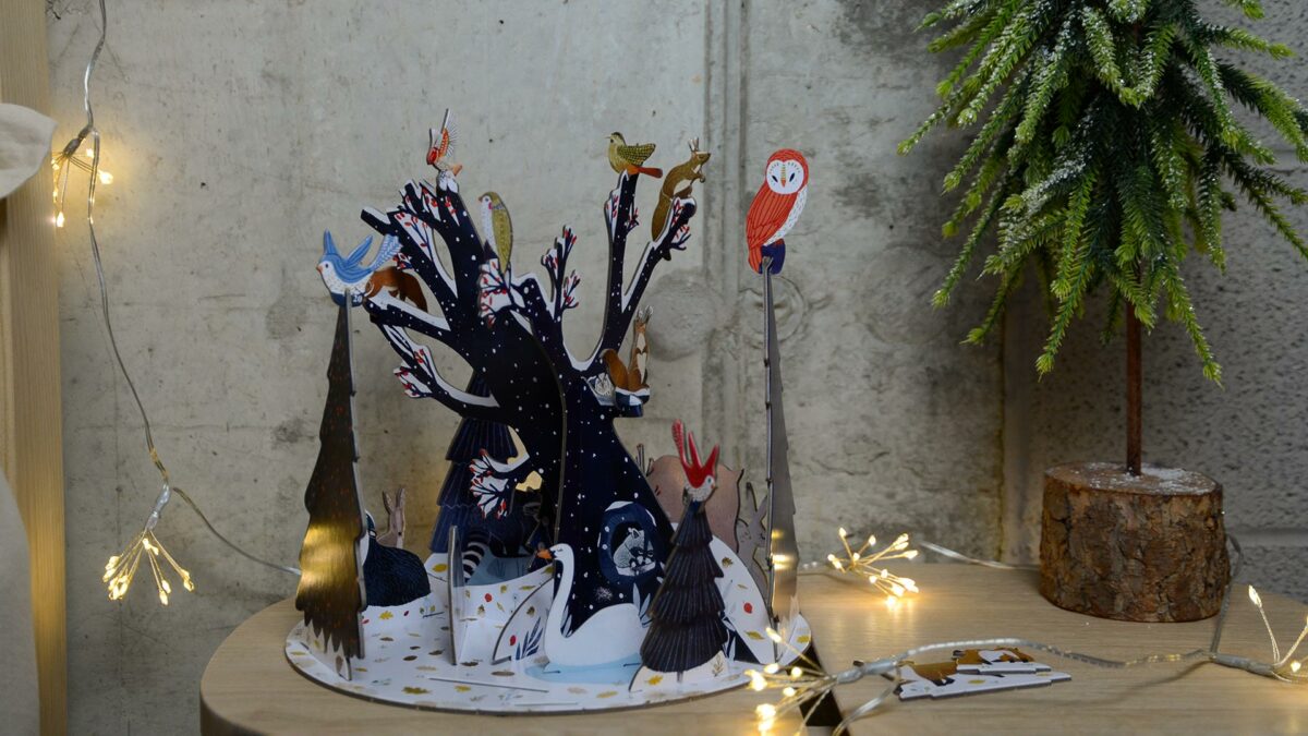 3D advent calendar with wildlife in a snowy scene