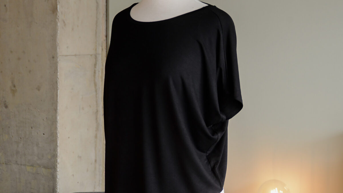 soft black top with short drape sleeves 1400