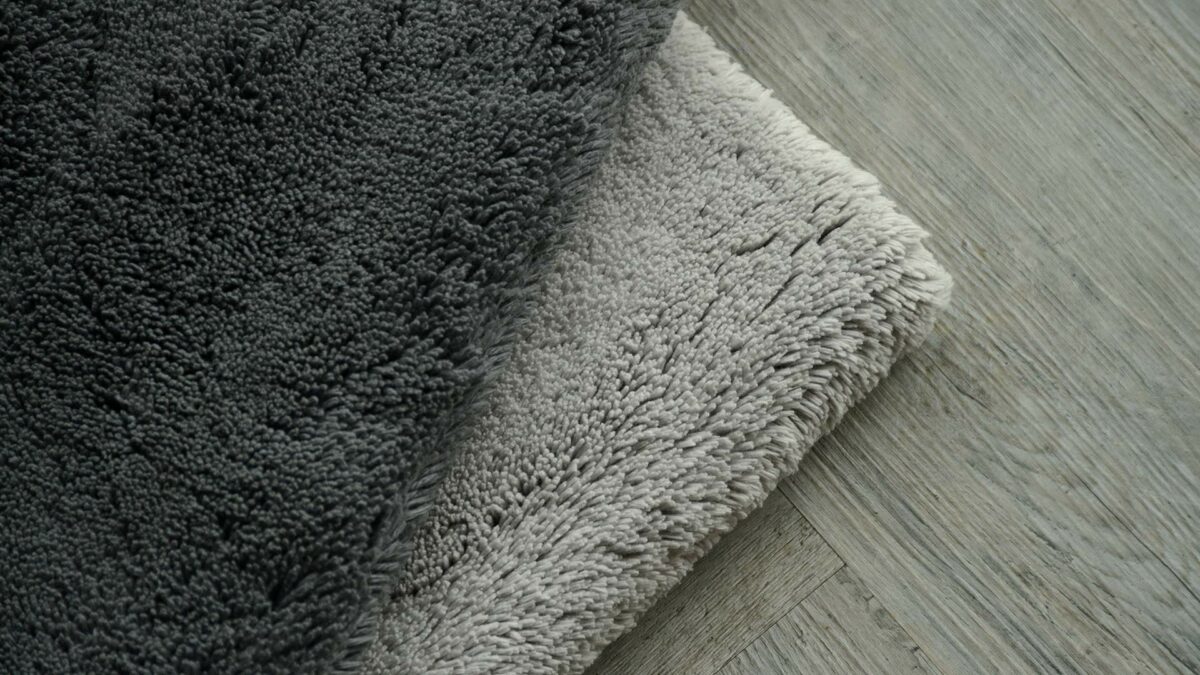 Supersoft deep pile bath mats