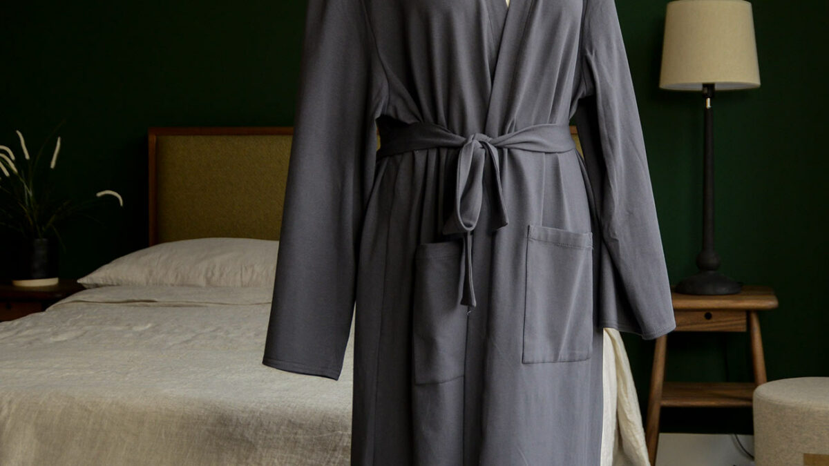 organic cotton jersey dressing gown in dark grey
