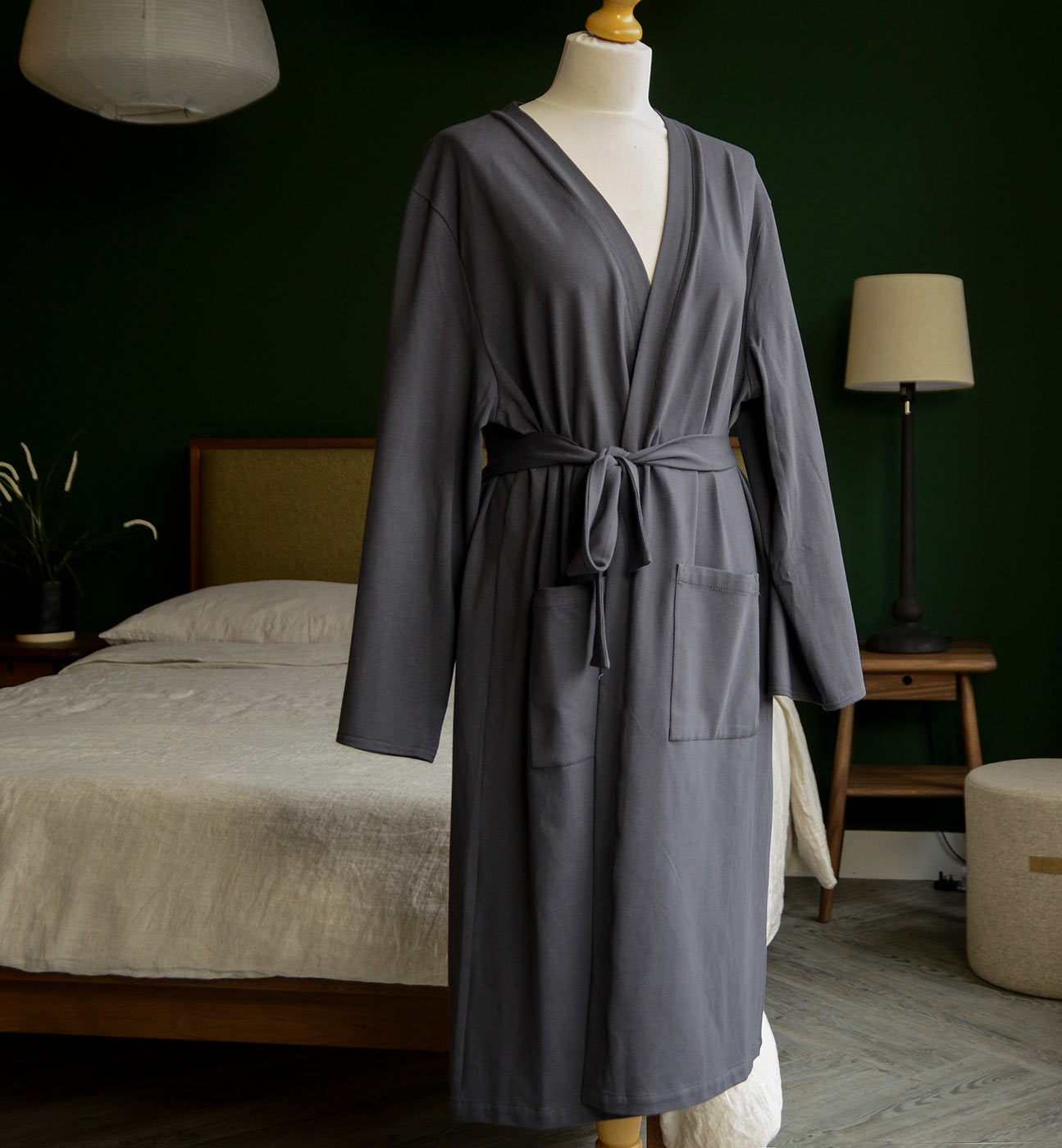 Authentic Hotel and Spa Dark Grey Unisex Turkish Cotton Waffle Weave Terry Bath  Robe with White Block Monogram A S/M - Walmart.com