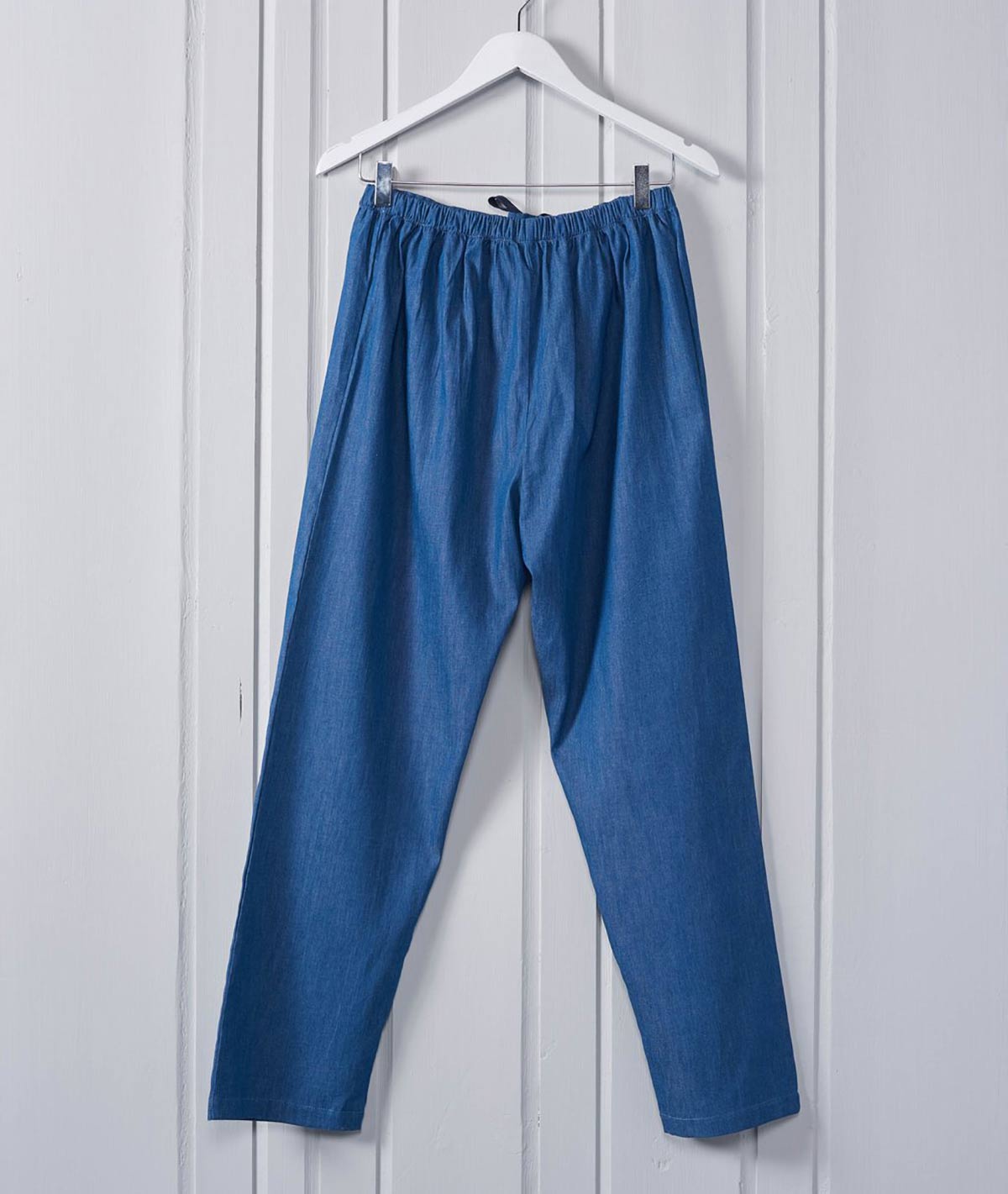 Light store weight denim