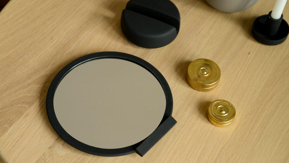soft matte black blumos mirror and base