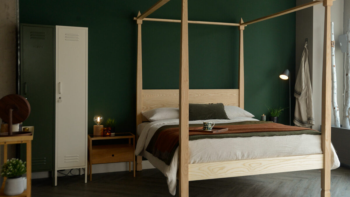Contemporary Indian style solid wood 4 poster bed