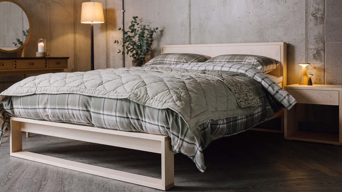 Floral Quilted Throw with Stripe Reverse - Image 4