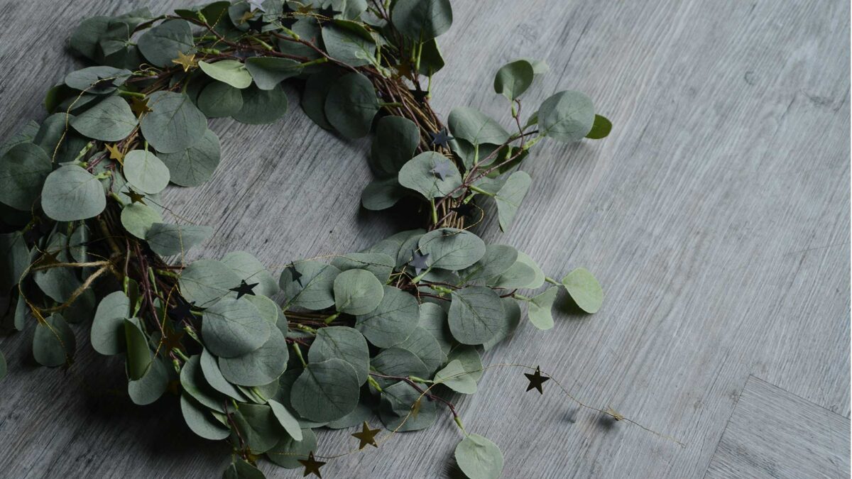 star garlnads with faux eucalyptus wreath
