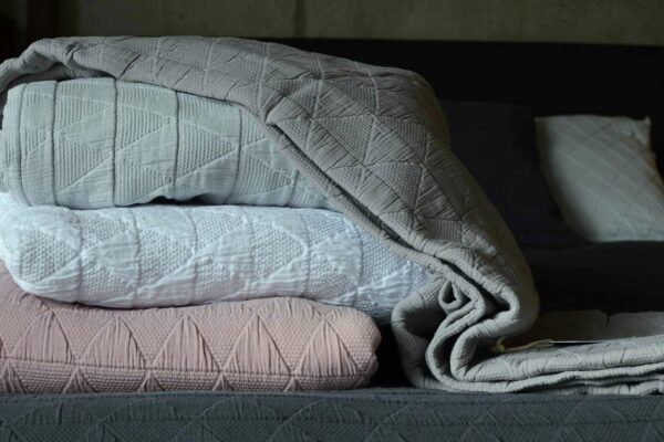 Bed Throws in 5 Sizes Forest Green Honeycomb Waffle 100% Cotton Sofa Throws 