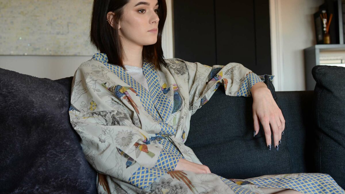 stone bird robe4