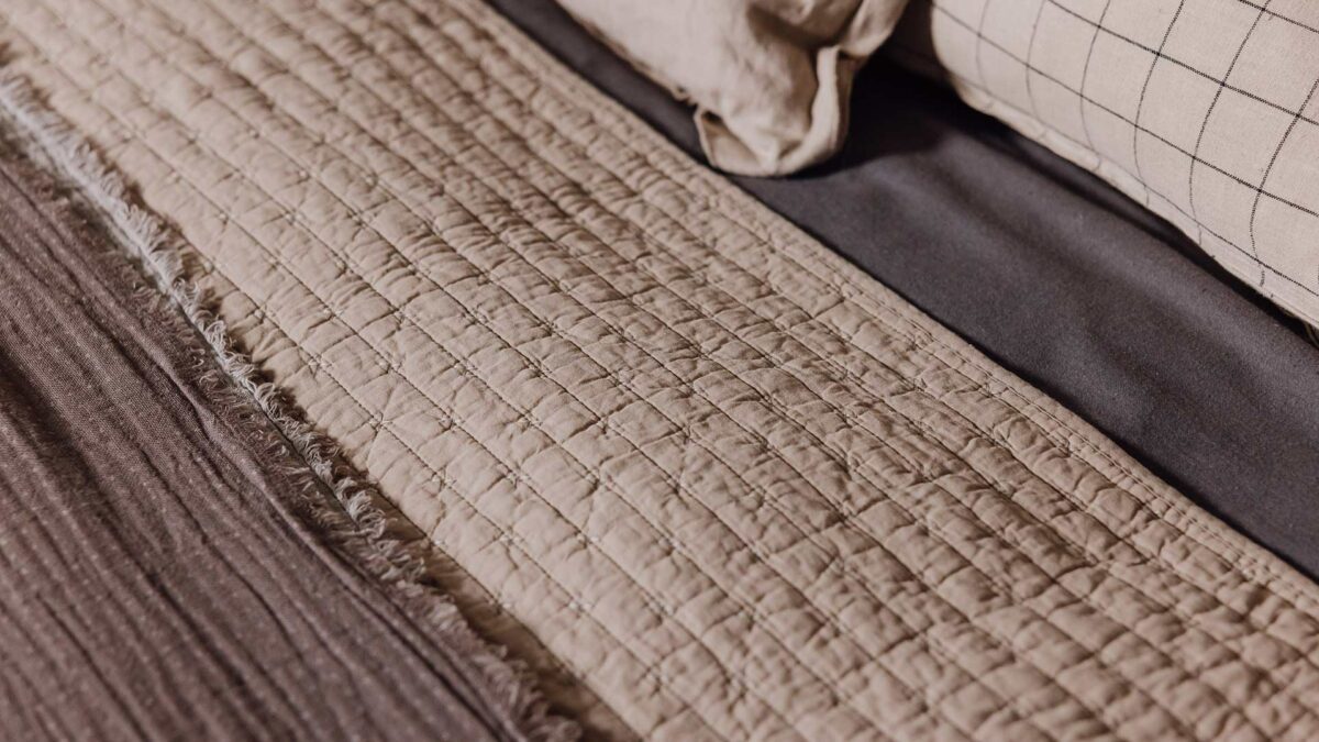 stone colour quilt detail