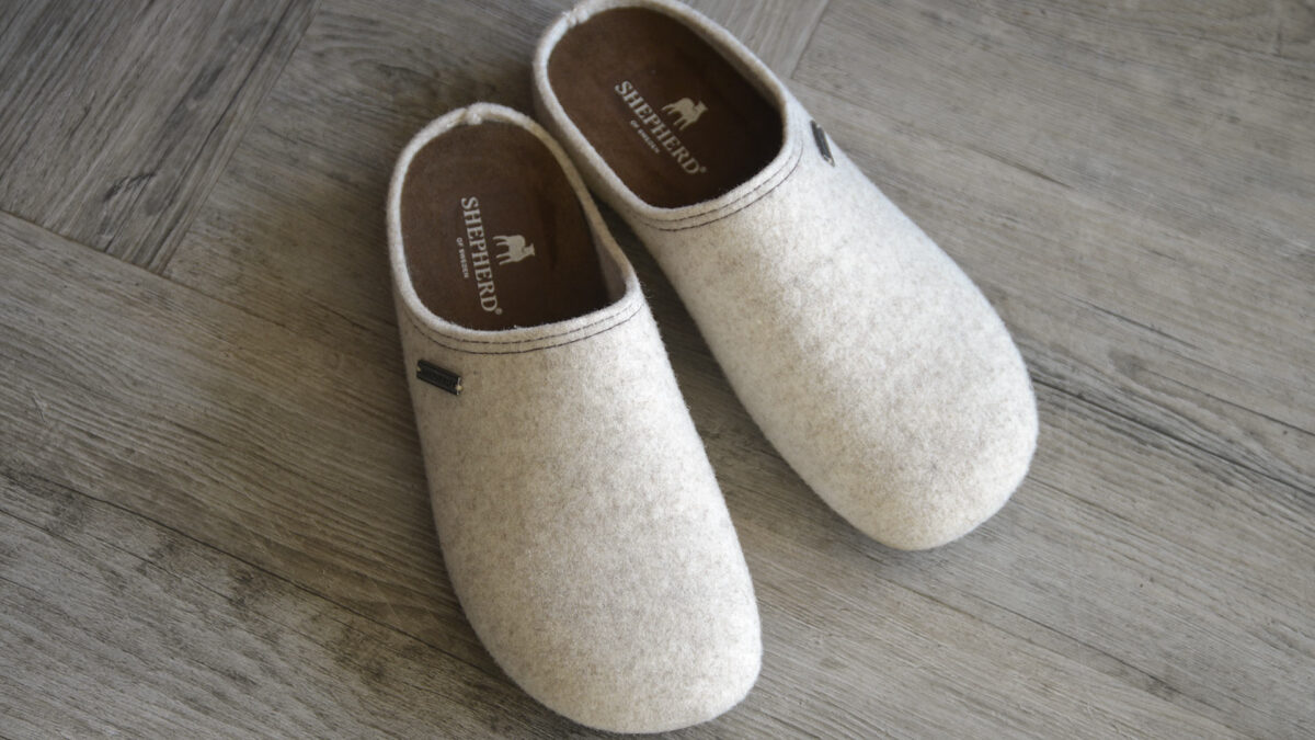 Women's Slippers - Stone or Dark Red - Image 7