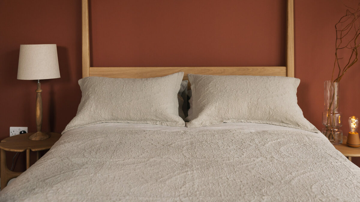 stone embroidered bedspread set