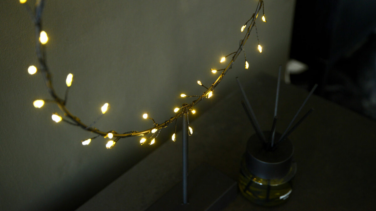 table top light ring detail