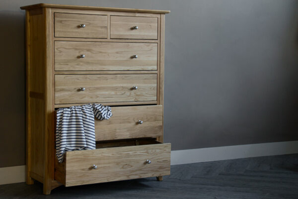 classic oak bedroom storage with 6 drawers