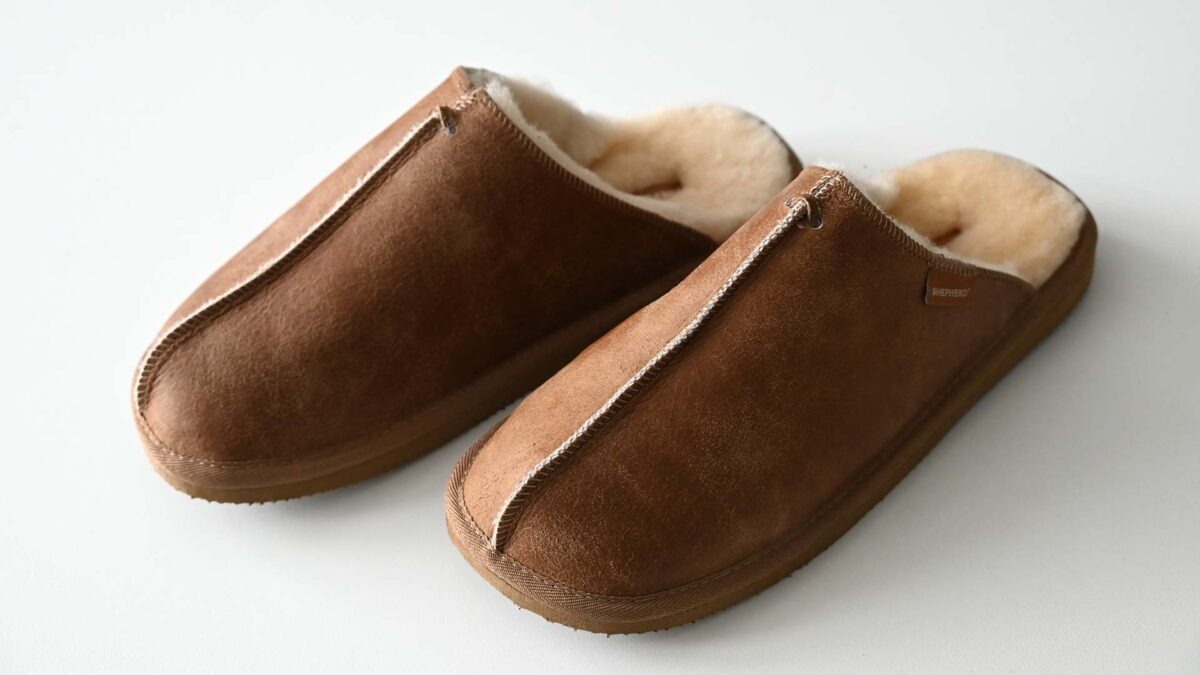 Hugo Sheepskin Slippers - Image 17