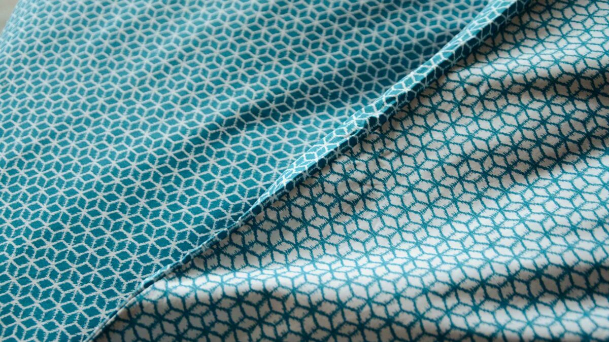 reversible duvet set - teal and ivory