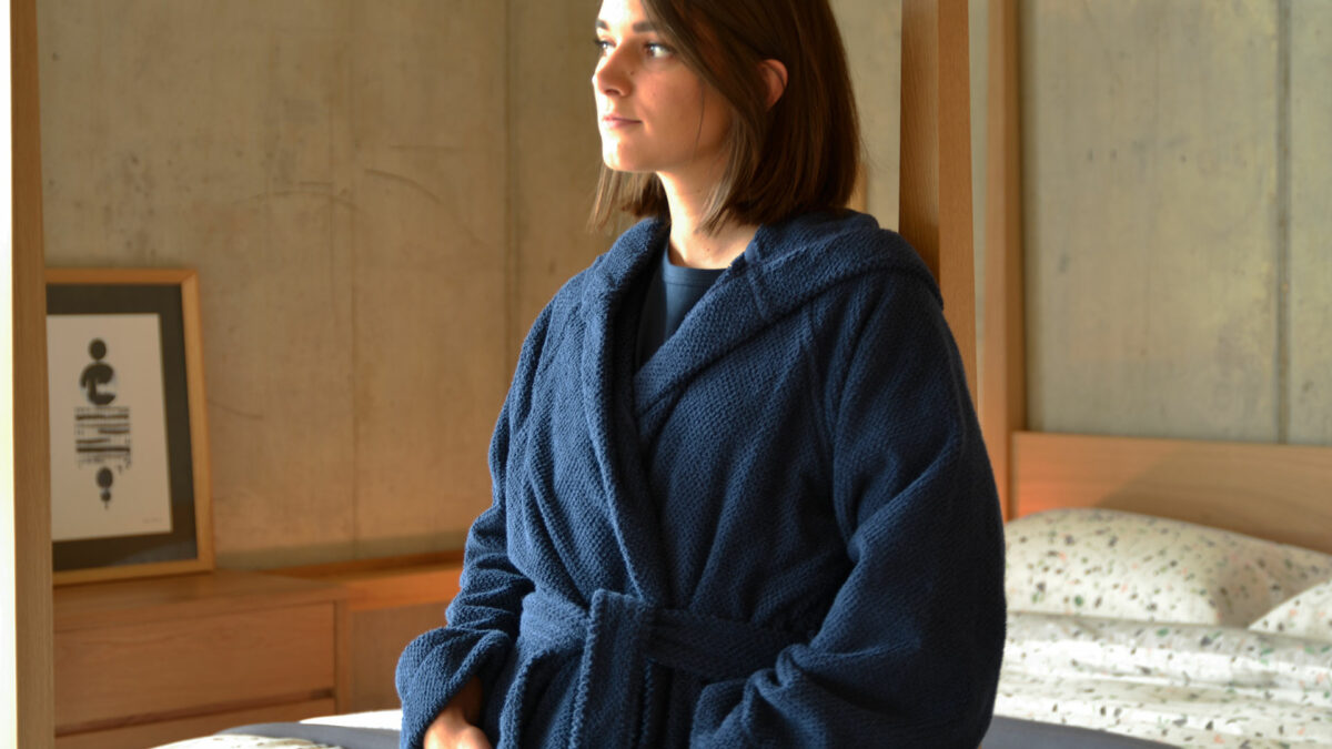 textured cosy robe in navy 1920x1200