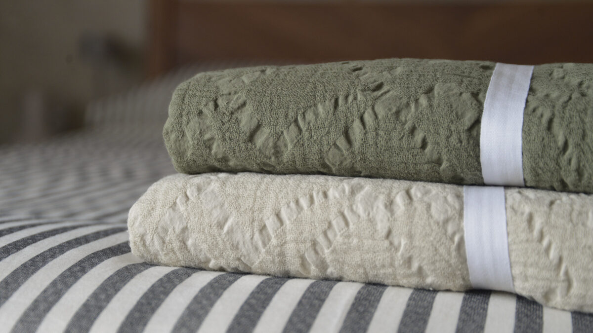 Textured Pattern Cotton Throws