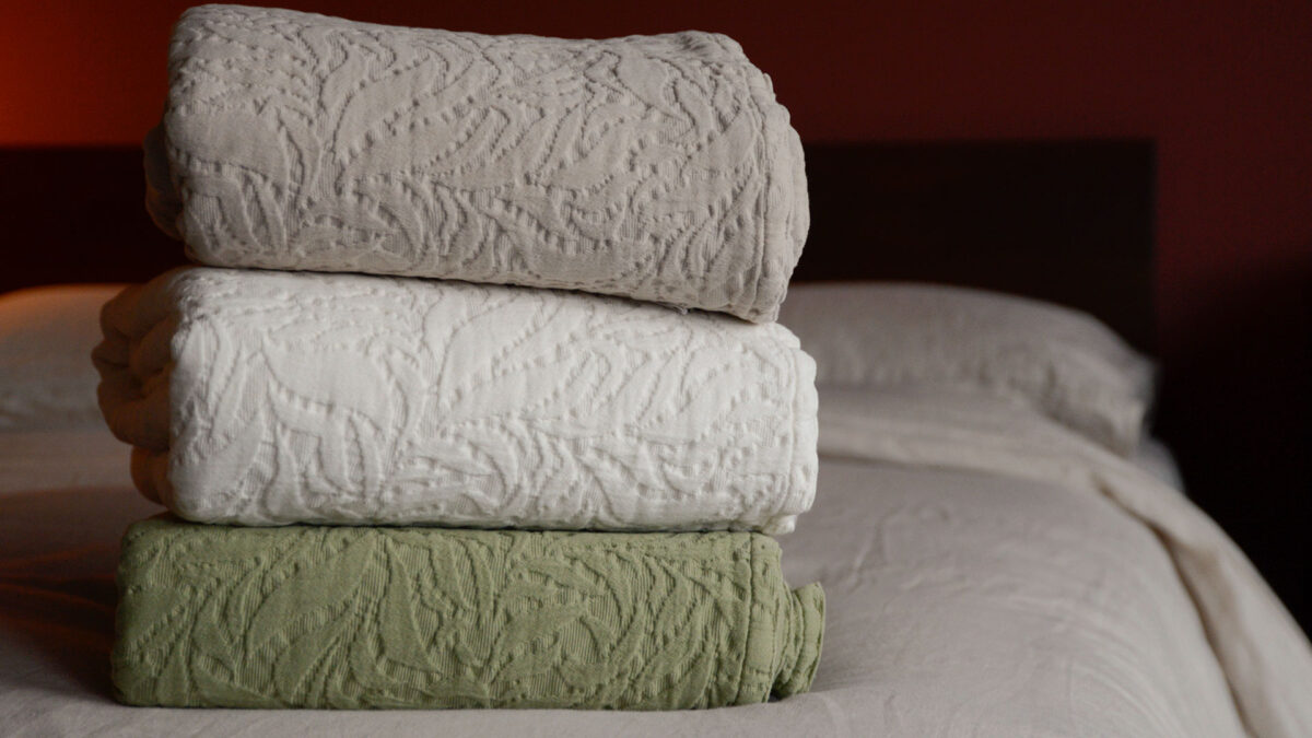 Pure Cotton Floral Pattern Bedspreads