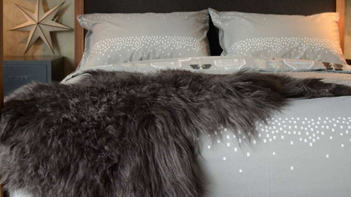 tibetan-lamb-fur-throw-slate-grey