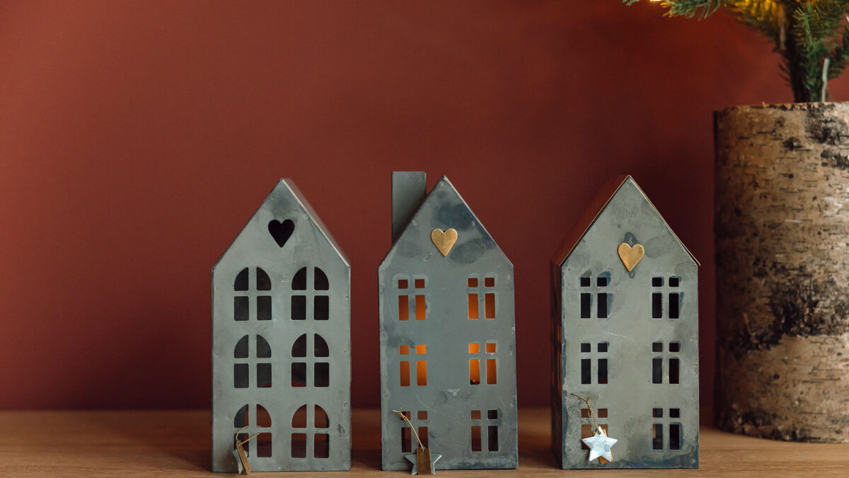 tin house candle holders