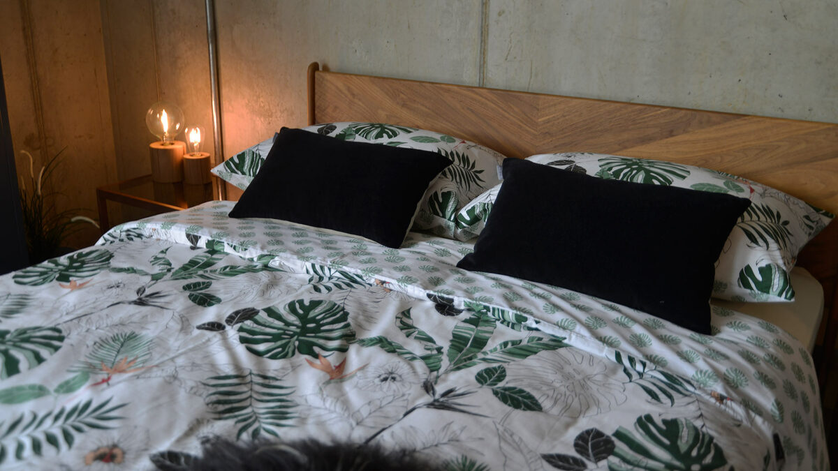 tropical leaf print duvet