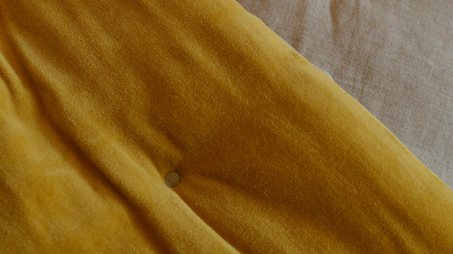 Velvet Reversible Quilt | Turmeric | Natural Bed Company