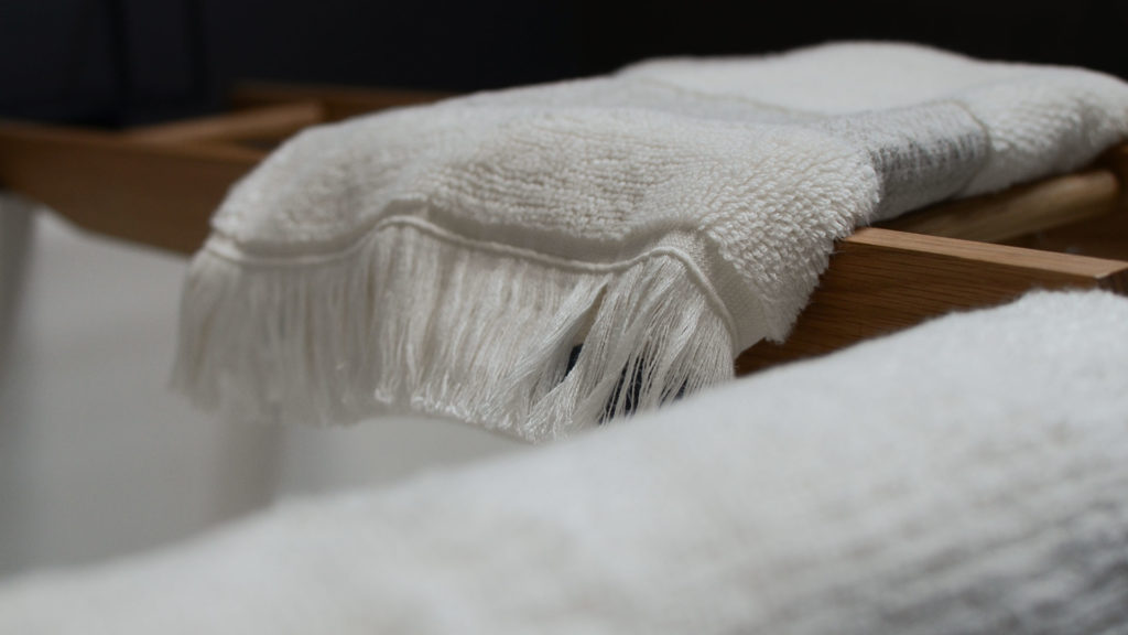 ultra-soft-fringed-towels