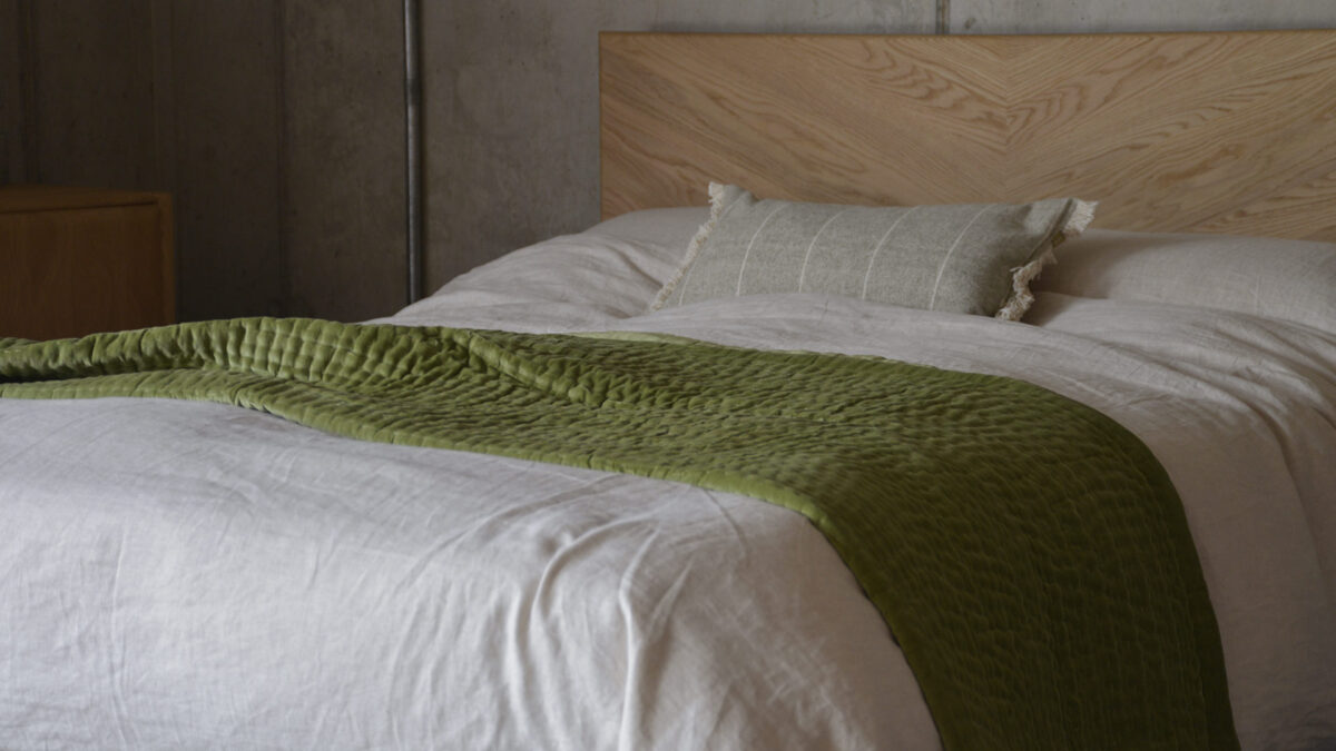 Stitched Velvet Bedspreads - 3 Colours - Image 10