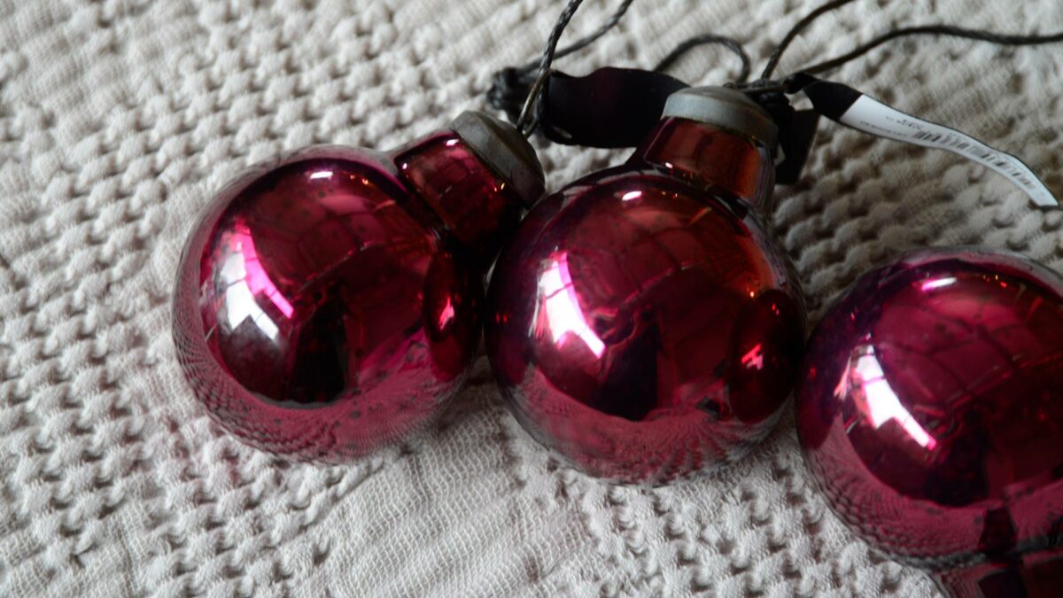 vintage look baubles in deep pink