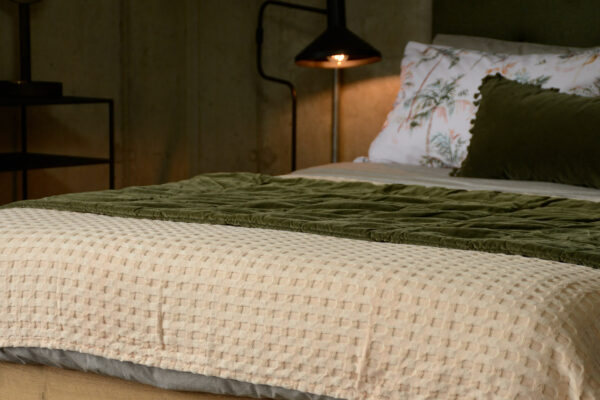 waffle blanket in peach